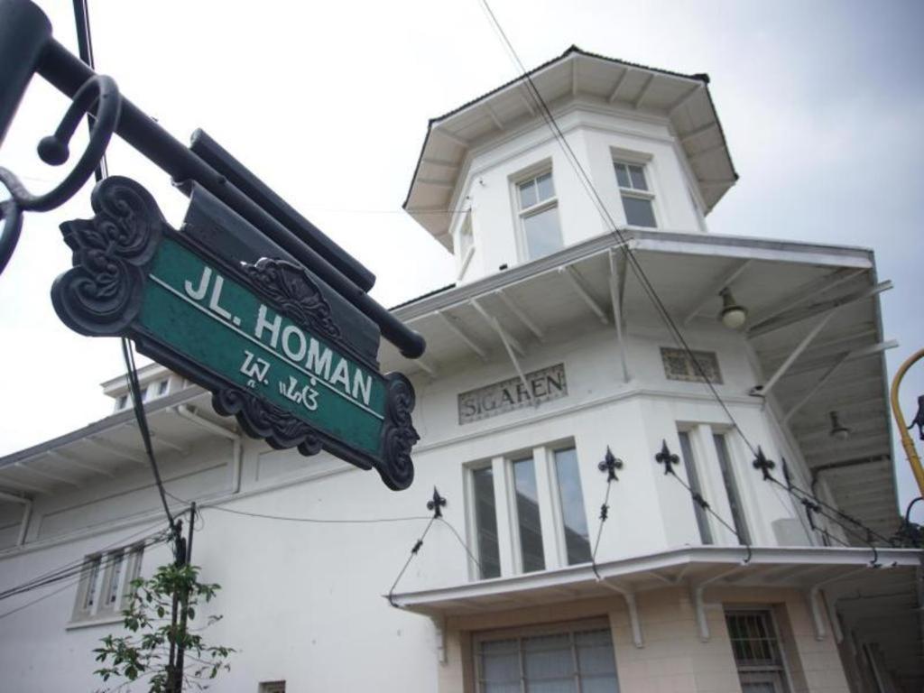Raffleshom Hotel Bandung Zewnętrze zdjęcie